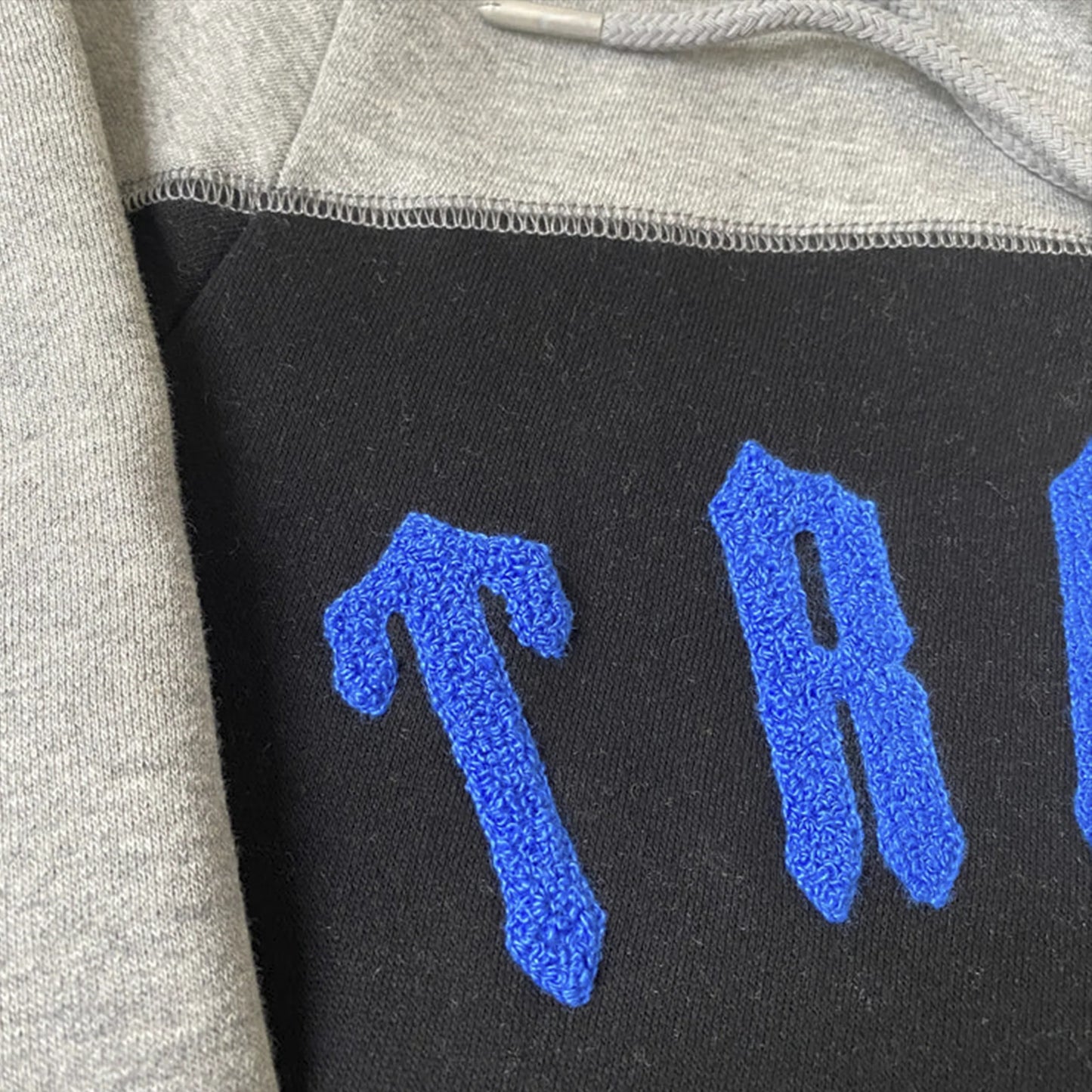 TRAPSTAR ARCH PANEL CHENILLE DECODED TRACKSUIT