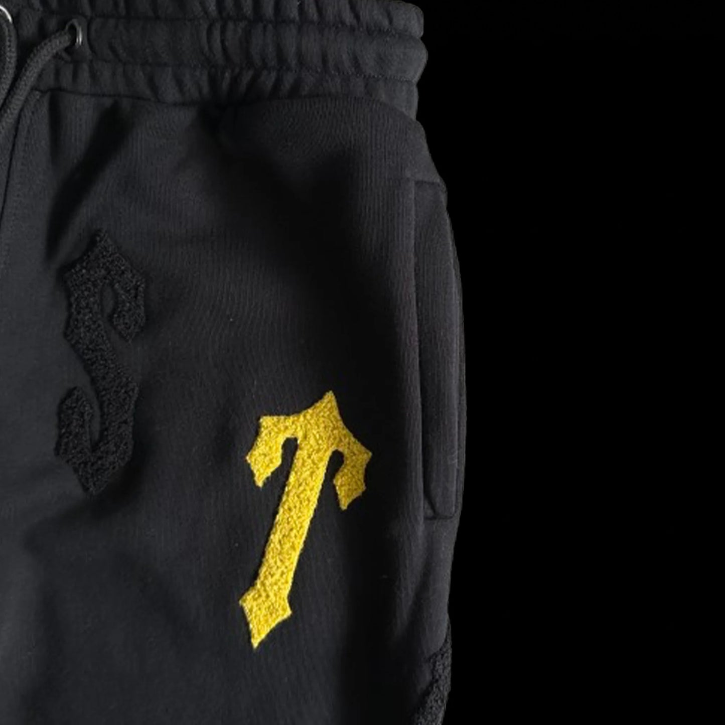 TRAPSTAR IRONGATE ARCH CHENILLE 2.0 TRACKSUIT - (BLACK/YELLOW)