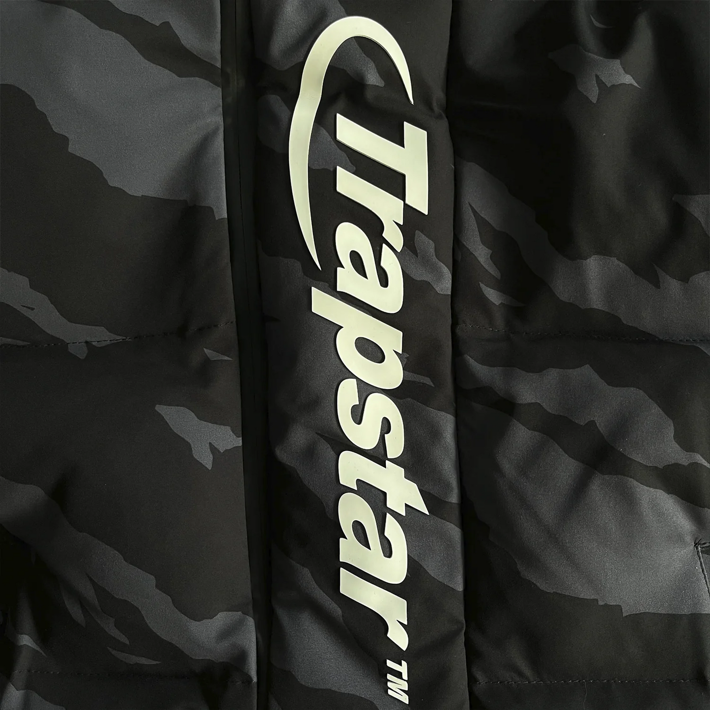 TRAPSTAR HYPERDRIVE TECHNICAL PUFFER - (GREY CAMO)