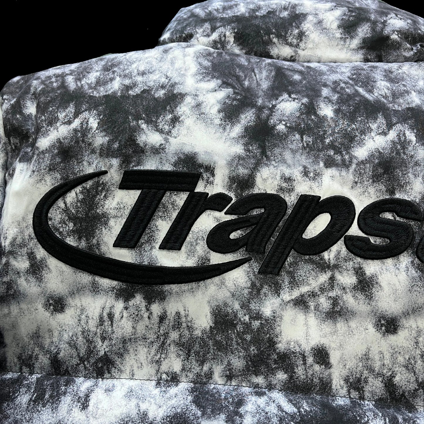 TRAPSTAR HYPERDRIVE HOODED PUFFER - (BLACK/TIE DYE)